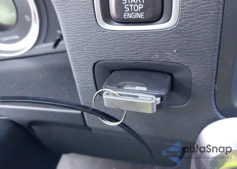 2012 Volvo S60 T5 из США, поврежденный, VIN YV1622FS2C2126095